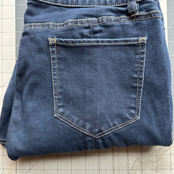 NY&C New York & Company Dark Wash Skinny Jeans Lace Up Hem Size 14 013124-4 - Picture 4 of 4